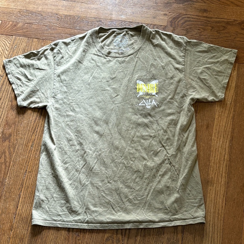 CVLA Graphic T-Shirt Desire Butterfly Print Olive Green‎ Streetwear Size L